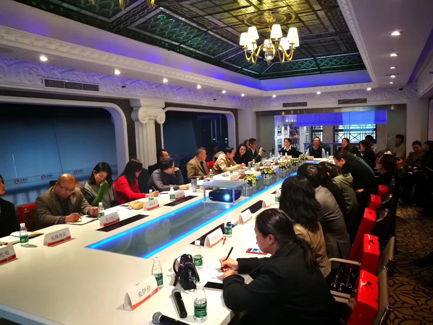 上海股權托管交易中心組織掛牌企業(yè)參加IPO政策動態(tài)咨詢閉門會議_上海股權托管交易中心